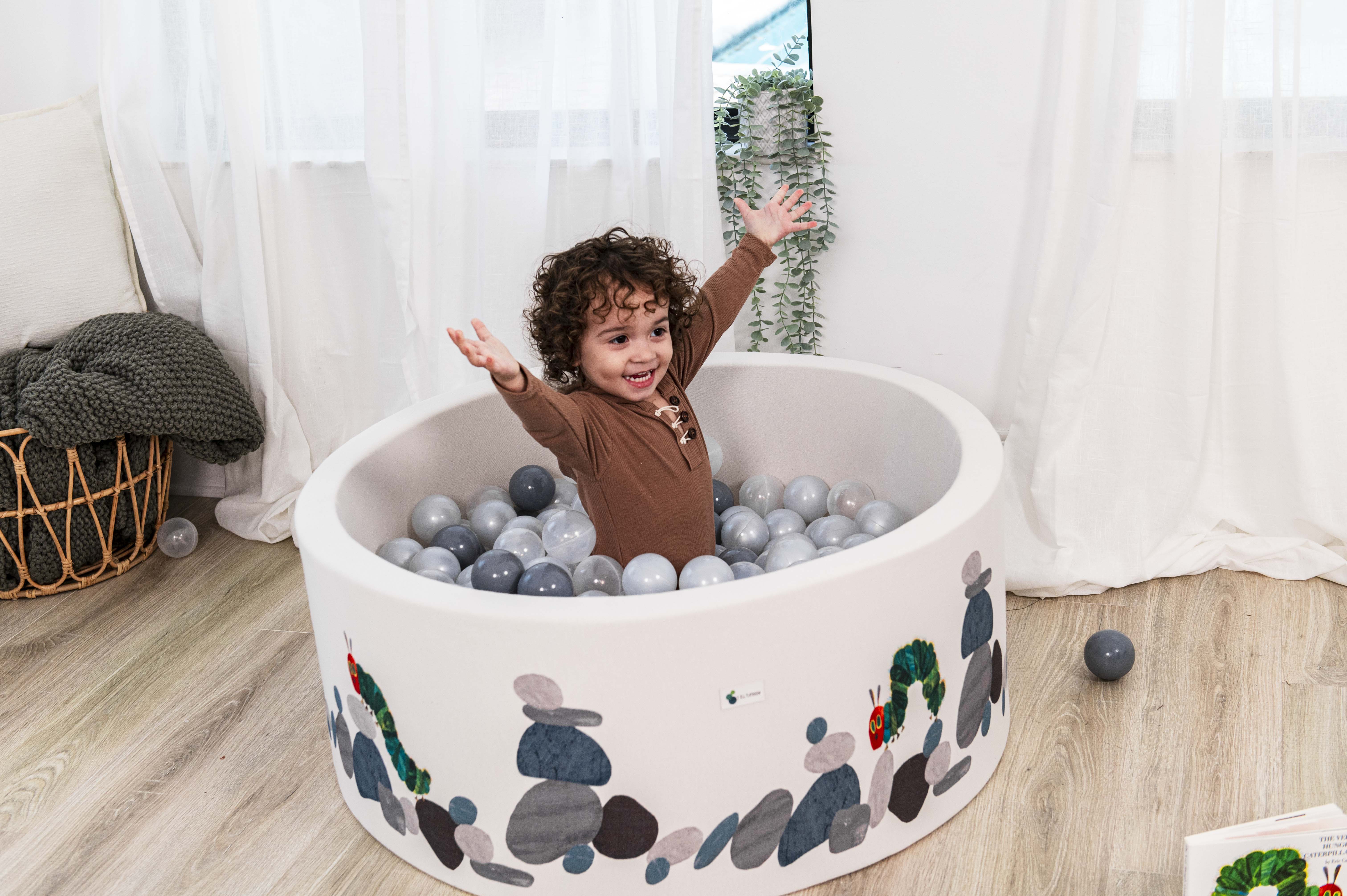 The Very Hungry Caterpillar™ Stone Ball Pit + 200 Pit Balls