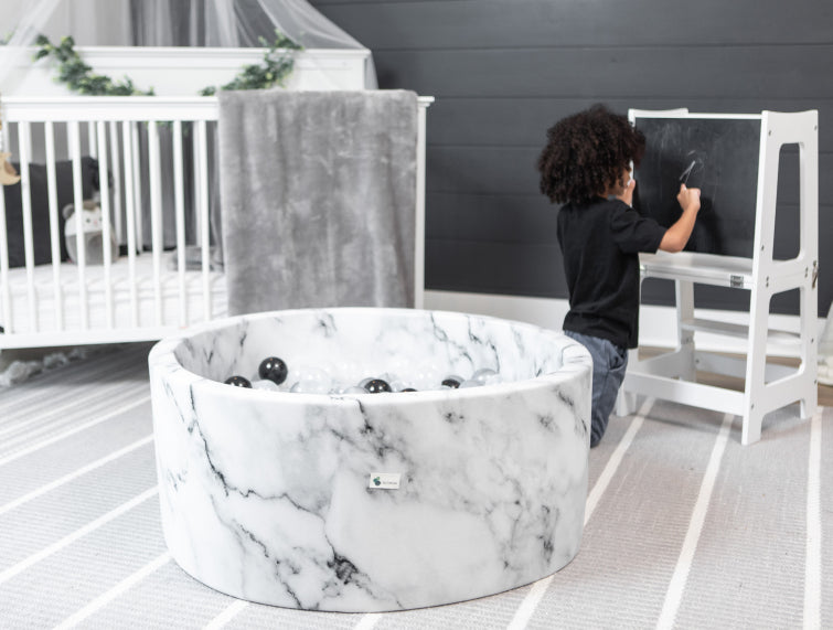 Luxurious Marble Ball Pit - 75 Pearl, 75 Silver, 50 Water